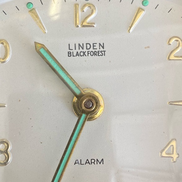 Red Leather Travel Alarm Clock - Picture 4 of 4